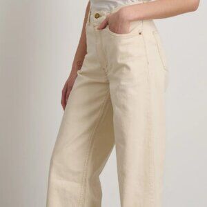 B Sides Elissa Jean in Claire Wash